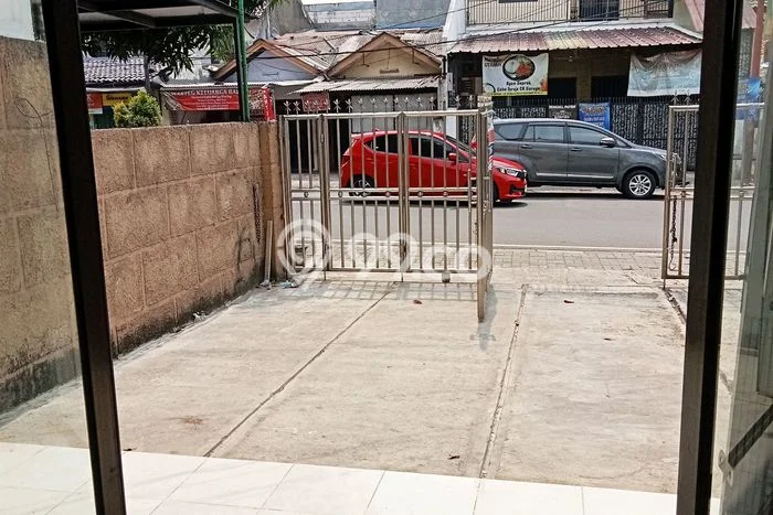 Disewakan Ruko di Pusat Kota Jakarta Timur Ramai Strategis Disewakan Ruko di Pusat Kota Jakarta Timur Ramai Strategis