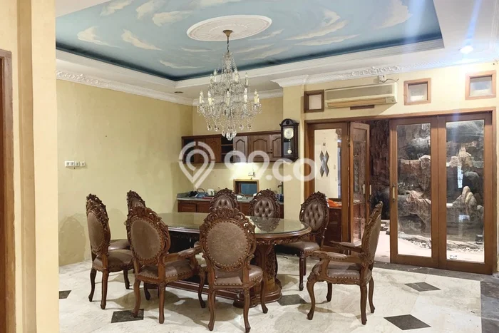 Disewakan! Rumah 6 Kamar Tidur &
6 Kamar Mandi di Rawamangun, Jakarta Timur Disewakan! Rumah 6 Kamar Tidur &
6 Kamar Mandi di Rawamangun, Jakarta Timur