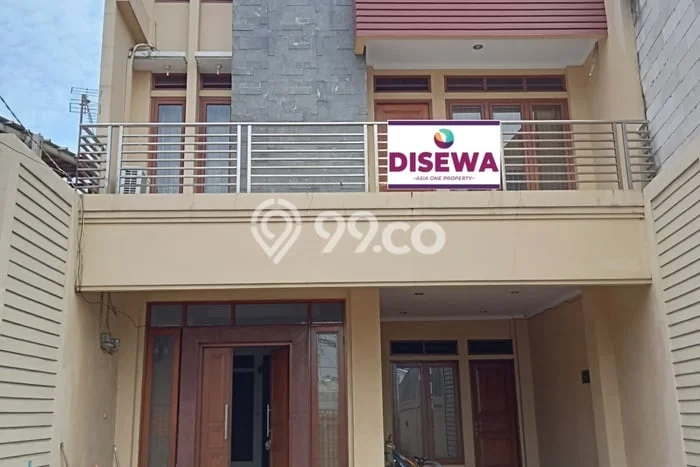 Disewakan Ruko komersial di Matraman luas bangunan 310m2 Disewakan Ruko komersial di Matraman luas bangunan 310m2