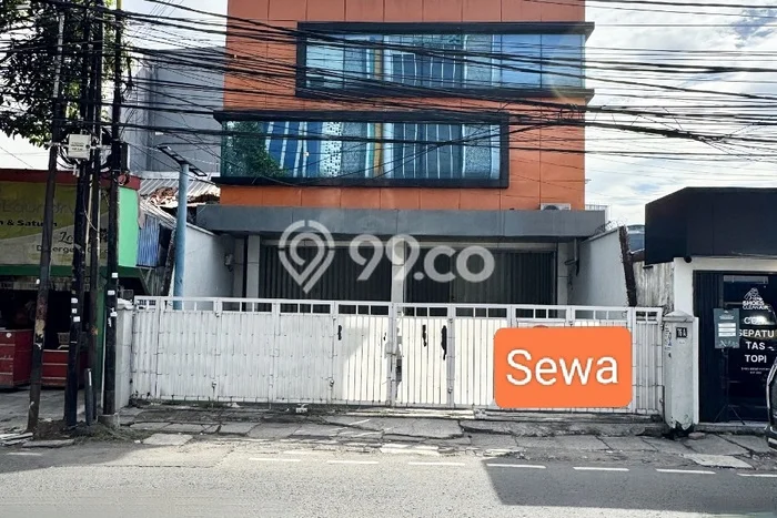 Ruko Disewakan di Kawasan Ramai Matraman, Jakarta Timur Ruko Disewakan di Kawasan Ramai Matraman, Jakarta Timur