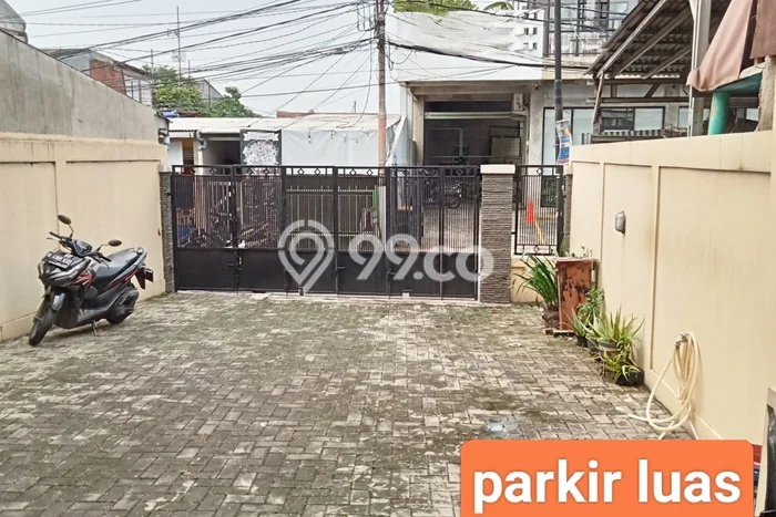 Disewakan Ruko komersial di Matraman luas bangunan 310m2 Disewakan Ruko komersial di Matraman luas bangunan 310m2