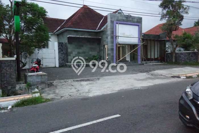 Unit Komersial Paling Strategis di Gondokusuman Yogyakarta dengan LB 500m2 Unit Komersial Paling Strategis di Gondokusuman Yogyakarta dengan LB 500m2