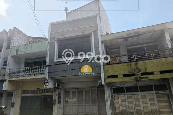 KAWASAN BISNIS! Ruko di Semarang Tengah, Luas 300m2m², Jalan Utama KAWASAN BISNIS! Ruko di Semarang Tengah, Luas 300m2m², Jalan Utama