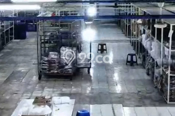 Gudang Disewa di Jakarta Barat dengan LB 3000m2 Area Komersial Ramai Gudang Disewa di Jakarta Barat dengan LB 3000m2 Area Komersial Ramai