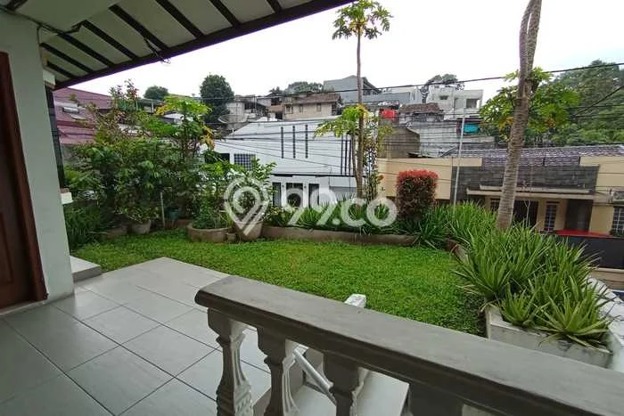 Lokasi strategis! Rumah siap pakai dikontrakkan di Cidadap LB 400m2 Lokasi strategis! Rumah siap pakai dikontrakkan di Cidadap LB 400m2