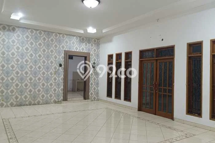 Rumah Sewa Bandung LT 300m2 LB 300m2 Kawasan Taman Kopo Indah Rumah Sewa Bandung LT 300m2 LB 300m2 Kawasan Taman Kopo Indah