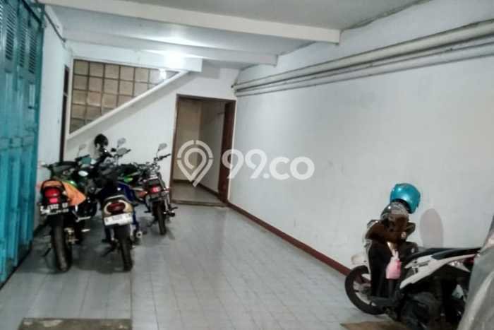 Gudang Disewa di Bandung dengan LB 200m2 Area Komersial Ramai Gudang Disewa di Bandung dengan LB 200m2 Area Komersial Ramai