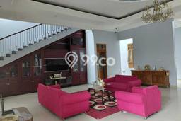 Ready to Use! Luxury House LT 685m2 Desain Elegan di Sarijadi Ready to Use! Luxury House LT 685m2 Desain Elegan di Sarijadi