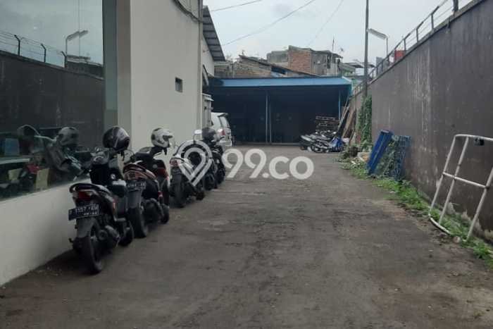 Disewakan Gudang di Pusat Kota Bandung Ramai Strategis Disewakan Gudang di Pusat Kota Bandung Ramai Strategis