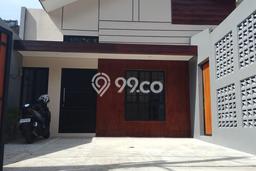 Jual Rumah Minimalis Bagus Punya 4 KT di Ciputat Tangerang Selatan SHM Jual Rumah Minimalis Bagus Punya 4 KT di Ciputat Tangerang Selatan SHM
