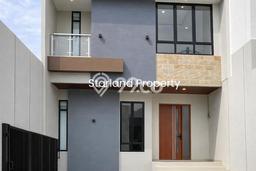 Rumah Elit Modern Tanpa Renovasi di Meruya Jakarta Barat Rumah Elit Modern Tanpa Renovasi di Meruya Jakarta Barat