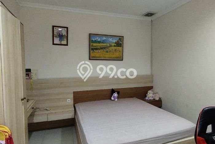 Siap Huni Hunian Elit 5 Kamar di Grogol Petamburan Dekat ke Mana Pun Siap Huni Hunian Elit 5 Kamar di Grogol Petamburan Dekat ke Mana Pun
