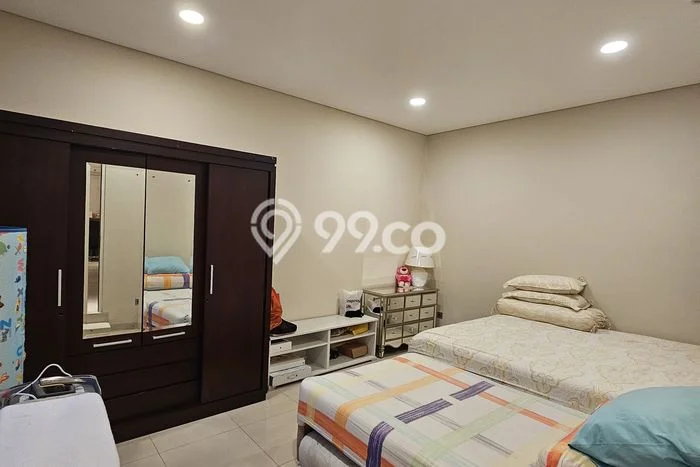 Rumah Mewah LB 500m2 Siap Huni Desain Elegan di Alam Sutera, Tangerang Rumah Mewah LB 500m2 Siap Huni Desain Elegan di Alam Sutera, Tangerang