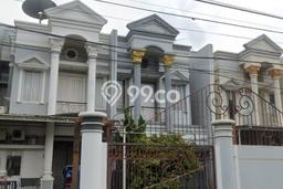 Dijual Hunian Rumah Terawat 3 Kamar di Semanan, Jakarta Barat Dijual Hunian Rumah Terawat 3 Kamar di Semanan, Jakarta Barat