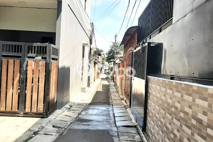 Unit Kost Dijual di Jakarta Barat Spesifikasi 11 Kamar Tidur dan Area Ramai Unit Kost Dijual di Jakarta Barat Spesifikasi 11 Kamar Tidur dan Area Ramai