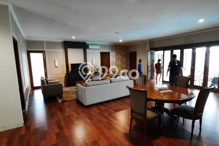 Rumah 4 Kamar Siap Huni Disewakan di Kebayoran Baru Harga Kompetitif Rumah 4 Kamar Siap Huni Disewakan di Kebayoran Baru Harga Kompetitif