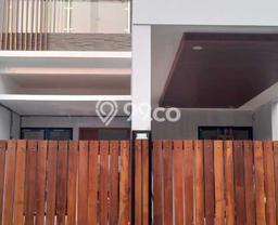 Rumah Elit Modern Tanpa Renovasi di Pondok Kelapa Jakarta Timur Rumah Elit Modern Tanpa Renovasi di Pondok Kelapa Jakarta Timur
