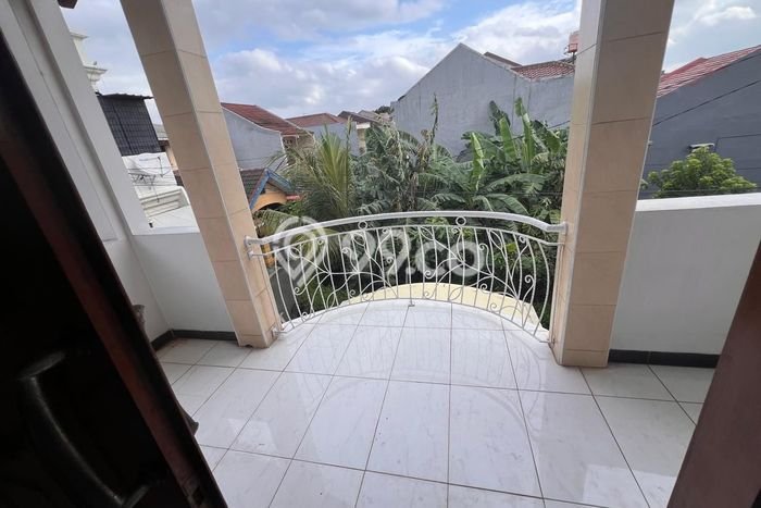 Rumah Cantik Siap Huni Di Duren Sawit Luas 200m2 Aman Rumah Cantik Siap Huni Di Duren Sawit Luas 200m2 Aman