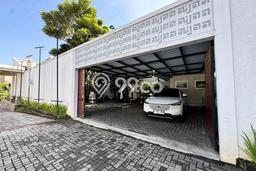 Rumah Luxury Siap Huni di Tangerang Selatan Fasilitas Premium Rumah Luxury Siap Huni di Tangerang Selatan Fasilitas Premium