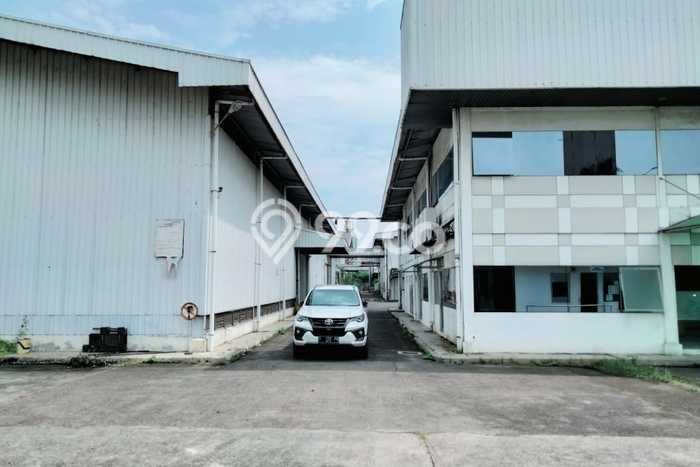Dijual! Pabrik di Cikarang Bekasi LT 13860m2 / LB 7000m2 Kawasan Strategis Dijual! Pabrik di Cikarang Bekasi LT 13860m2 / LB 7000m2 Kawasan Strategis
