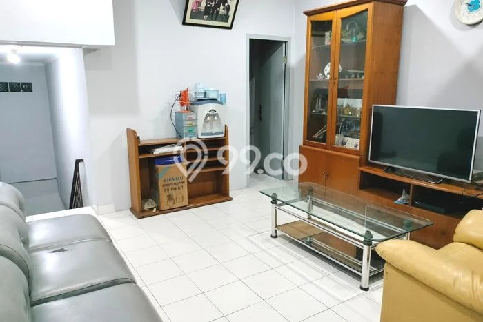 Unit Ruko disewakan di Cengkareng Jakarta Barat dengan LT 96m2 / LB 96m2 Unit Ruko disewakan di Cengkareng Jakarta Barat dengan LT 96m2 / LB 96m2