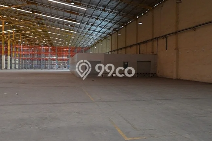 Unit Gudang Tersedia di Cikarang Spesifikasi LB 11000m2 Unit Gudang Tersedia di Cikarang Spesifikasi LB 11000m2