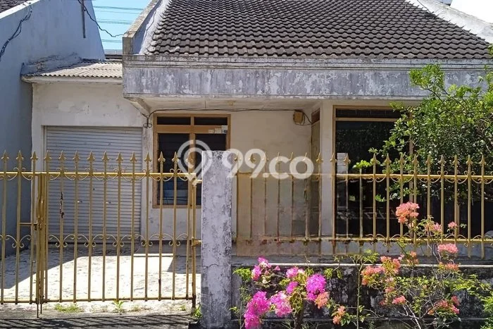 Rumah Modern 3 KT di Kutisari Surabaya Unfurnished Rumah Modern 3 KT di Kutisari Surabaya Unfurnished
