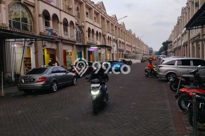 Unit Komersial Disewakan di Bekasi Area Strategis Harga Kompetitif Unit Komersial Disewakan di Bekasi Area Strategis Harga Kompetitif