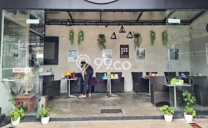 Komersial Disewa di Bekasi dengan LB 160m2 Area Komersial Ramai Komersial Disewa di Bekasi dengan LB 160m2 Area Komersial Ramai
