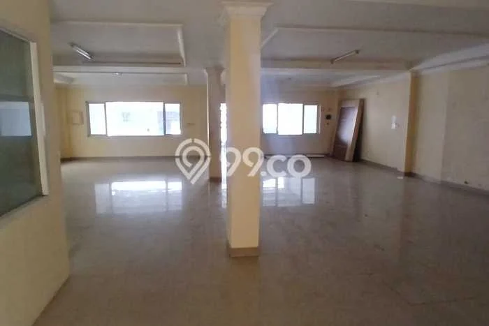 Gudang Disewa di Jatinegara, Jakarta Timur, LT 300m2 / LB 500m2 Gudang Disewa di Jatinegara, Jakarta Timur, LT 300m2 / LB 500m2