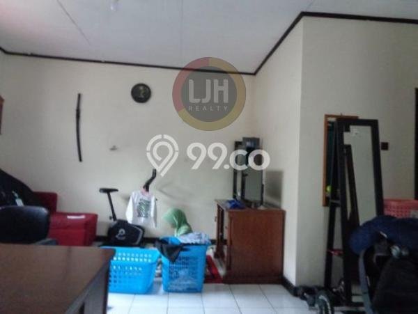 HARGA SPECIAL! Rumah Asri di Mandalajati, LT 246m2m² LB 192m2m² HARGA SPECIAL! Rumah Asri di Mandalajati, LT 246m2m² LB 192m2m²