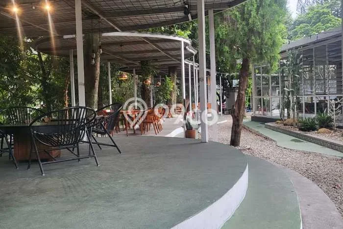 Komersial untuk Disewa di Pusat Bandung Luas Bangunan 80m2 Komersial untuk Disewa di Pusat Bandung Luas Bangunan 80m2