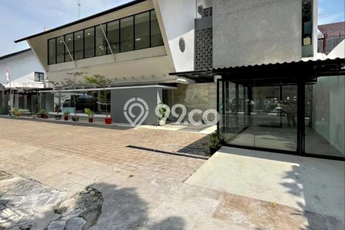 Komersial Dijual di Kawasan Kebayoran Baru, Jakarta Selatan Harga Kompetitif Komersial Dijual di Kawasan Kebayoran Baru, Jakarta Selatan Harga Kompetitif