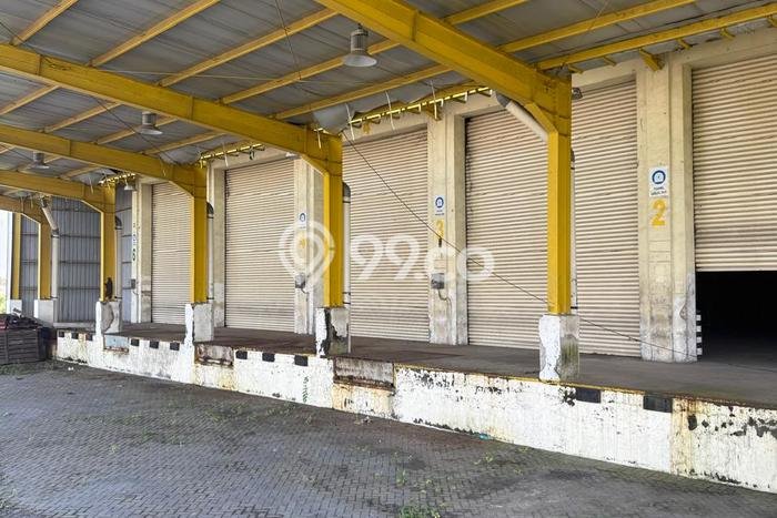 Untuk Dijual! Gudang di Cikarang Bekasi LT 97000m2 / LB 10800m2 Kawasan Bisnis Untuk Dijual! Gudang di Cikarang Bekasi LT 97000m2 / LB 10800m2 Kawasan Bisnis