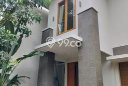 Rumah Elit Modern Tanpa Renovasi di Kemang Jakarta Selatan Rumah Elit Modern Tanpa Renovasi di Kemang Jakarta Selatan