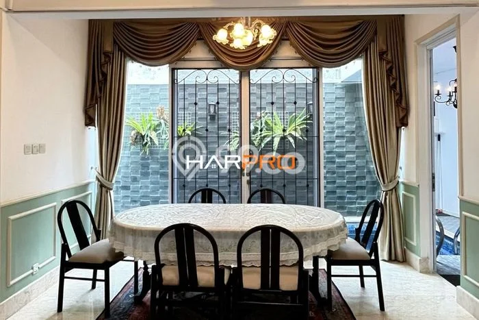 Rumah Eksklusif Dijual LT 285m2 di Menteng, Jakarta Pusat Rumah Eksklusif Dijual LT 285m2 di Menteng, Jakarta Pusat