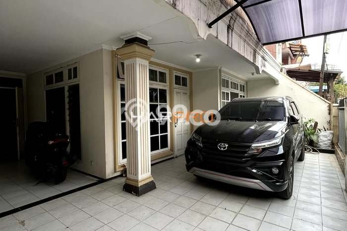Rumah Budget Favorit Siap Huni Area Tebet LT 135m2 Rumah Budget Favorit Siap Huni Area Tebet LT 135m2