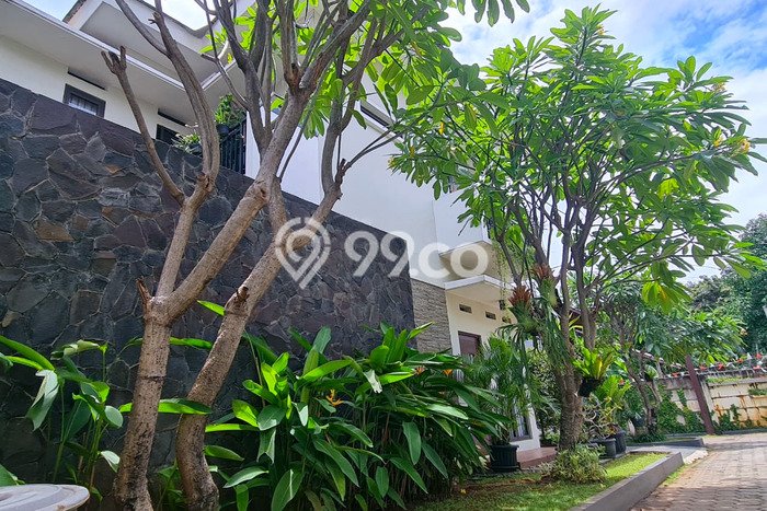 Best Deal Hunian Mewah Ideal dan Luas di Ciracas, Jakarta Timur Best Deal Hunian Mewah Ideal dan Luas di Ciracas, Jakarta Timur