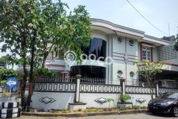 Dijual Rumah Premium dengan Fasilitas Sekitar Lengkap di Wonocolo, Surabaya Dijual Rumah Premium dengan Fasilitas Sekitar Lengkap di Wonocolo, Surabaya