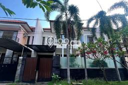 Jual Rumah Mewah Elegan Dengan View Eksklusif di Semolowaru, Surabaya Jual Rumah Mewah Elegan Dengan View Eksklusif di Semolowaru, Surabaya