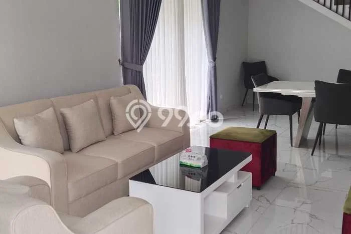 Lokasi terbaik! Rumah siap pakai disewakan di Cileungsi LB 146m2 Lokasi terbaik! Rumah siap pakai disewakan di Cileungsi LB 146m2