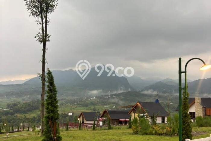 Tanah Dijual Area Strategis di Sentul City Bogor 1000m2 Tanah Dijual Area Strategis di Sentul City Bogor 1000m2