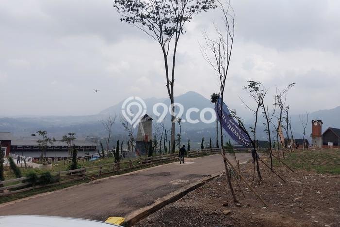 Kavling Tanah untuk Dijual di Pondok Gede, Jakarta Timur, Luas 1000m2 Kavling Tanah untuk Dijual di Pondok Gede, Jakarta Timur, Luas 1000m2