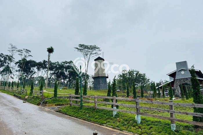 Dijual Tanah di Jakarta Timur, Luas 300m2 SHM Dijual Tanah di Jakarta Timur, Luas 300m2 SHM