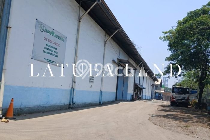 Disewakan Gudang komersial di Cakung luas bangunan 4000m2 Disewakan Gudang komersial di Cakung luas bangunan 4000m2