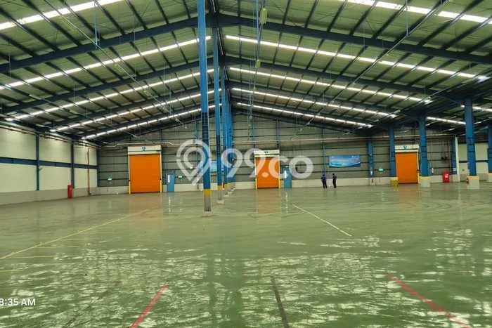Disewakan Gudang di Kawasan Ramai Cikarang Luas 6500m2 Disewakan Gudang di Kawasan Ramai Cikarang Luas 6500m2