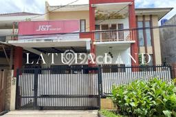Jual Cepat Hunian Mewah Klasik di Jakarta Timur Jual Cepat Hunian Mewah Klasik di Jakarta Timur