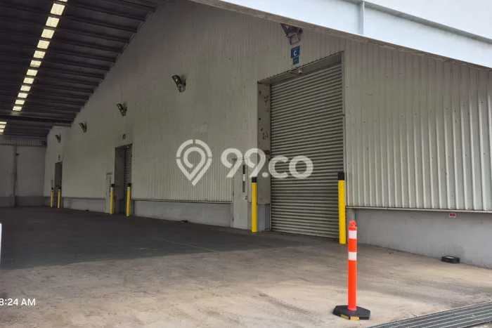 Disewakan Gudang di Kawasan Ramai Cikarang Luas 6500m2 Disewakan Gudang di Kawasan Ramai Cikarang Luas 6500m2