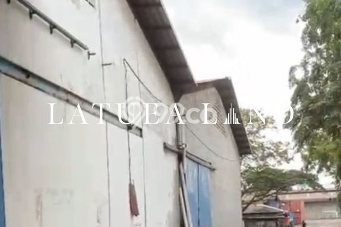 Disewakan Gudang komersial di Cakung luas bangunan 4000m2 Disewakan Gudang komersial di Cakung luas bangunan 4000m2