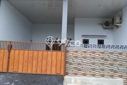Rumah Luas Asri 3 KT Siap Huni di harapan indah Bekasi Rumah Luas Asri 3 KT Siap Huni di harapan indah Bekasi